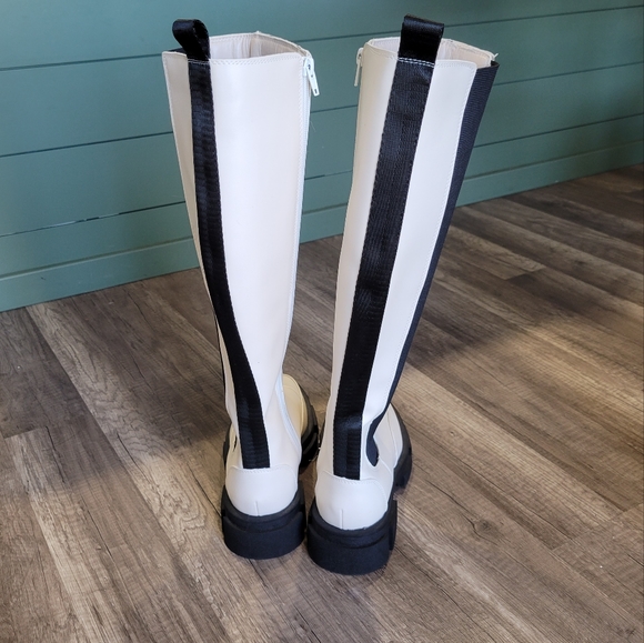 Nasty Gal White Platform Chunky Boots - Picture 4 of 8